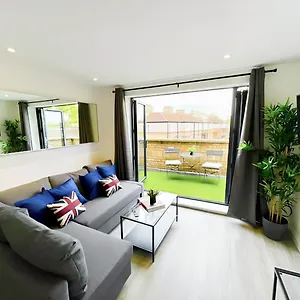 https://lux-apartments-in-bermondsey.brighton-hotels-england.com